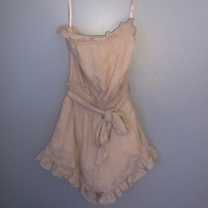 Selfie Leslie XS pink strapless romper